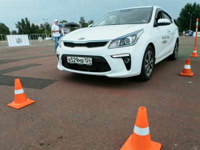 Презентация новой KIA RIO 2017, фото